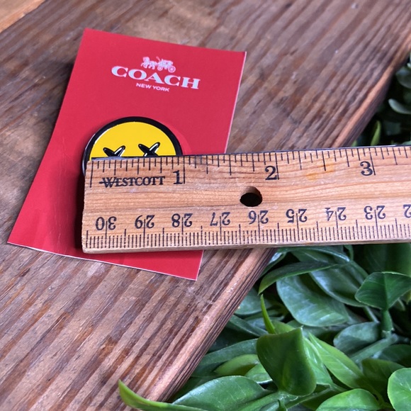 Coach Cute Yellow Emoji Sticking His Tongue Out with X for Eyes Enamel Pin 😝 - Picture 11 of 11